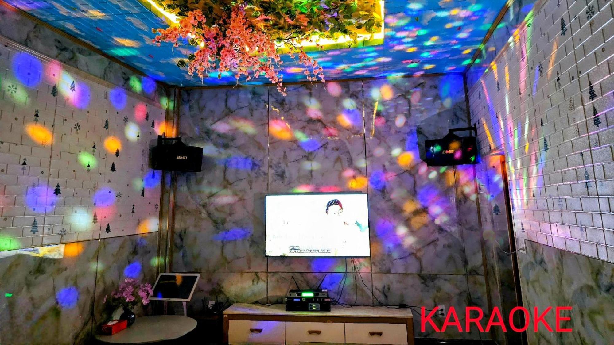 Sala Хочам
